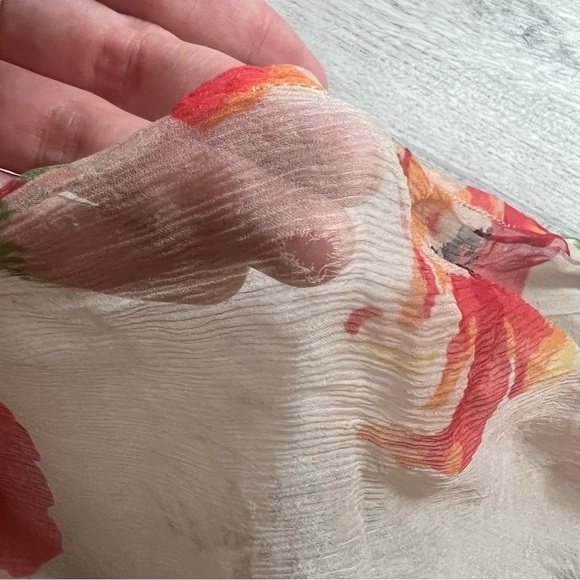 Vintage silk floral scarf - Picture 5 of 6